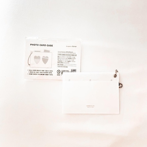 Cute Photocard Keychain - Picture 2 of 3